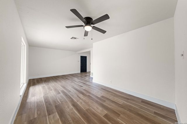 5914 Forest Mill, San Antonio, TX 78240