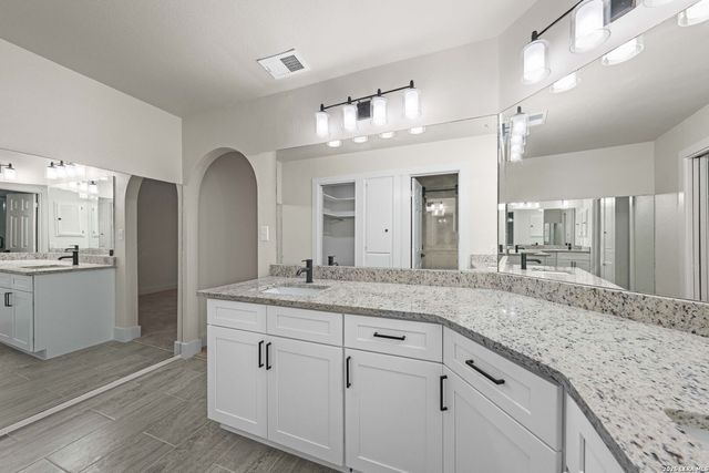 5914 Forest Mill, San Antonio, TX 78240