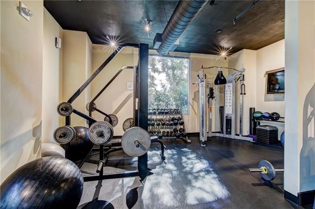 3324 Peachtree Road NE 2610, Atlanta, GA 30326