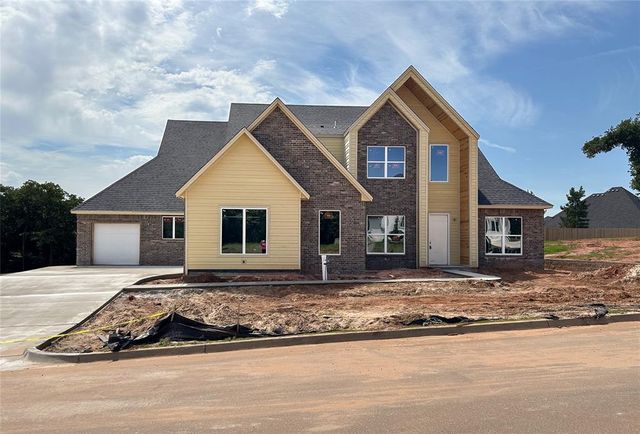 4548 Maple Ridge Drive, Edmond, OK 73034