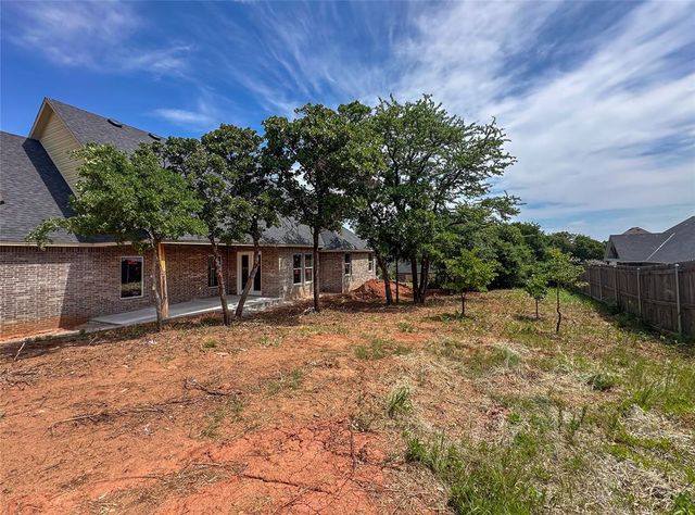 4548 Maple Ridge Drive, Edmond, OK 73034