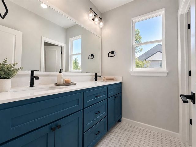 4548 Maple Ridge Drive, Edmond, OK 73034