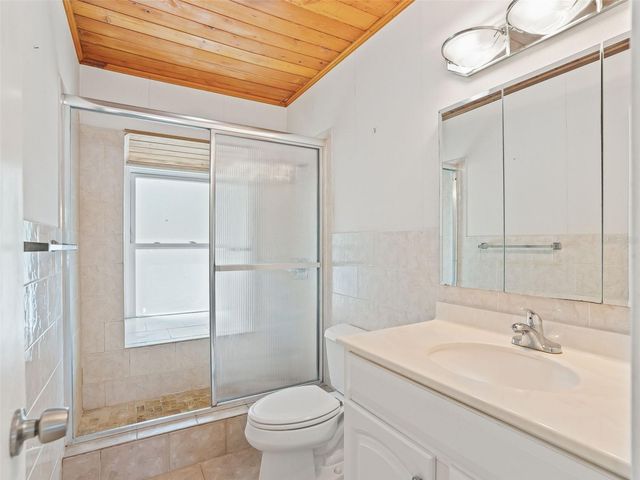 8701 CR 647 S, Bushnell, FL 33513