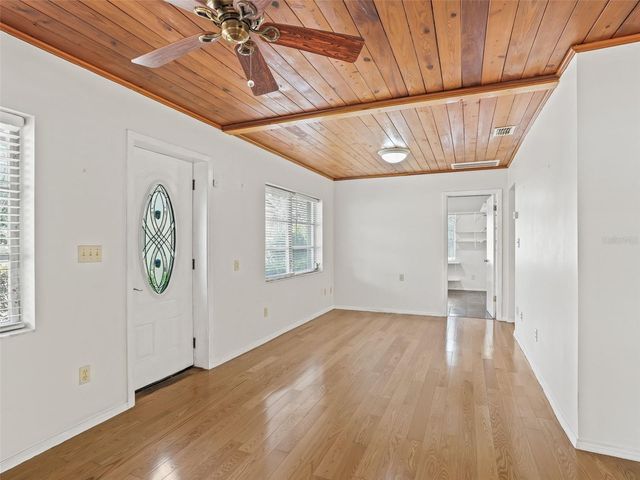 8701 CR 647 S, Bushnell, FL 33513