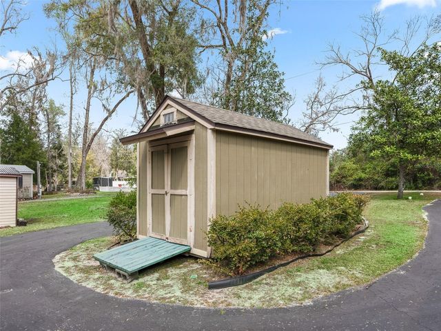 8701 CR 647 S, Bushnell, FL 33513