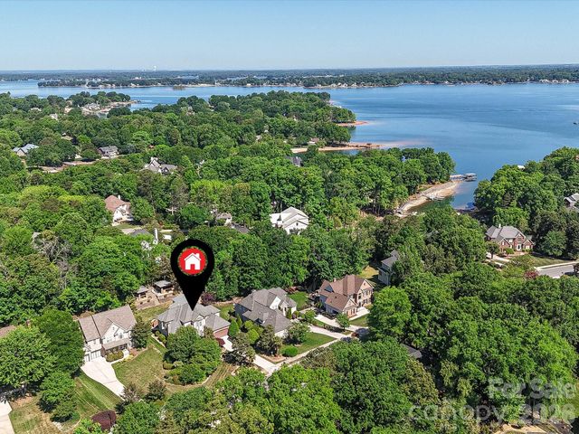 21425 Crown Lake Drive, Cornelius, NC 28031