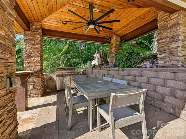 21425 Crown Lake Drive, Cornelius, NC 28031