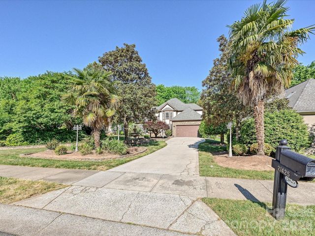 21425 Crown Lake Drive, Cornelius, NC 28031