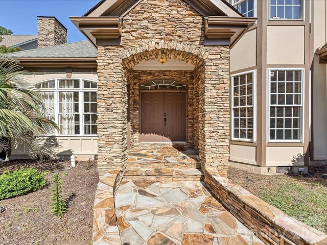 21425 Crown Lake Drive, Cornelius, NC 28031