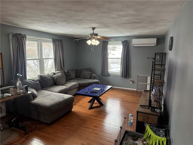 52 Cottonwood Drive, Cranston, RI 02921