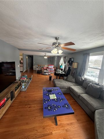 52 Cottonwood Drive, Cranston, RI 02921