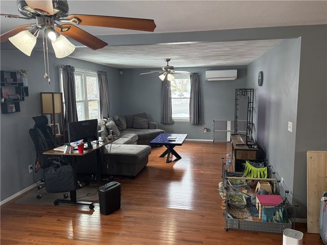 52 Cottonwood Drive, Cranston, RI 02921