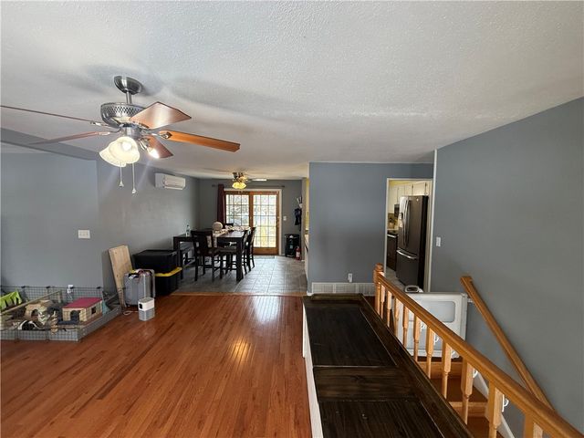 52 Cottonwood Drive, Cranston, RI 02921