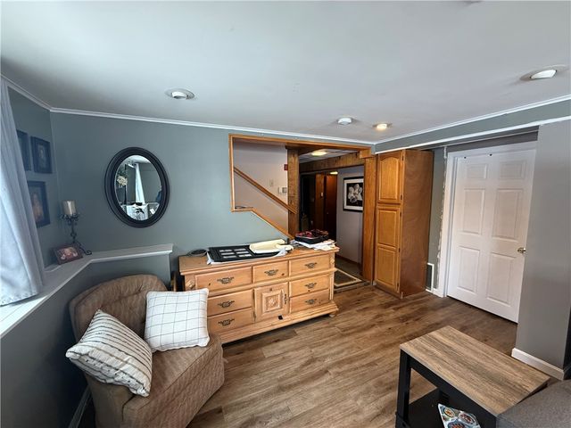 52 Cottonwood Drive, Cranston, RI 02921