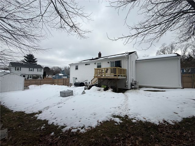 52 Cottonwood Drive, Cranston, RI 02921