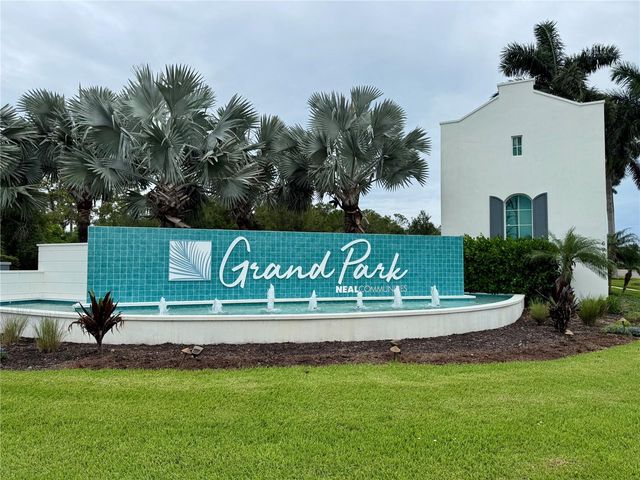 9718 CRYSTAL ISLES CIRCLE, Sarasota, FL 34241
