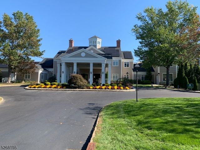 1 Chadwick Ln 1 F, Monroe Twp., NJ 08831