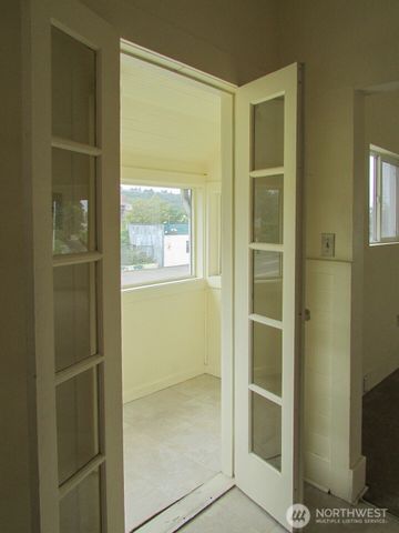 3823 Delridge Way SW, Seattle, WA 98106