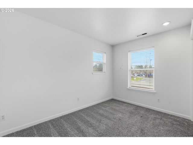 6898 Se BRIGADOON St, Milwaukie, OR 97267