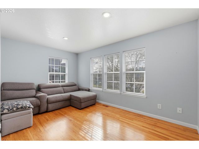 6898 Se BRIGADOON St, Milwaukie, OR 97267