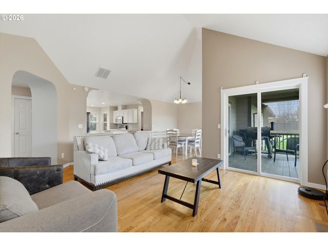 6898 Se BRIGADOON St, Milwaukie, OR 97267