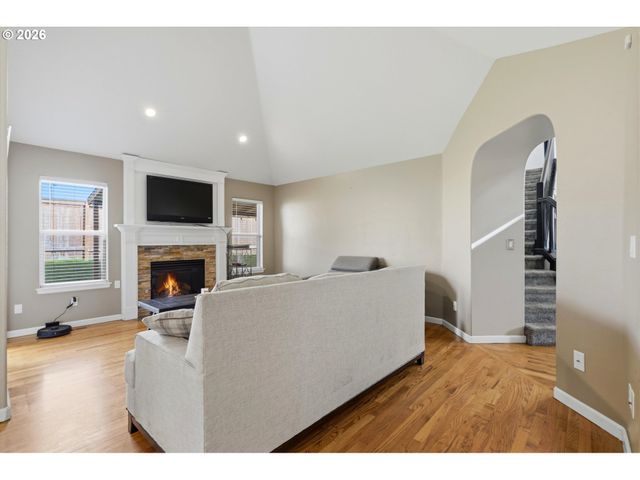 6898 Se BRIGADOON St, Milwaukie, OR 97267