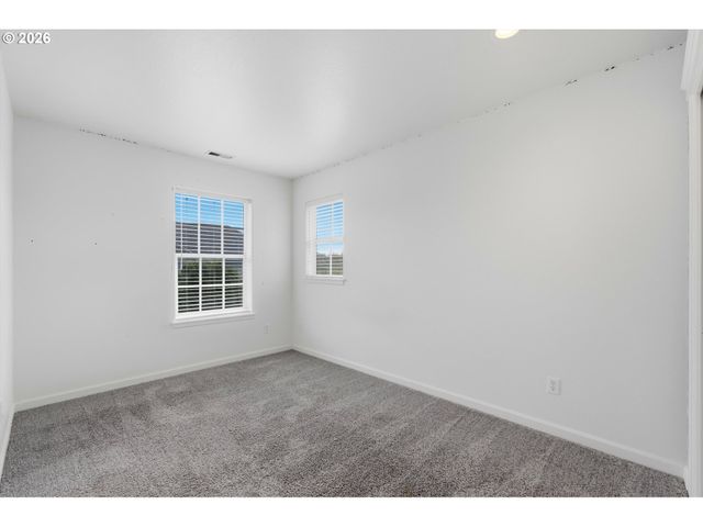 6898 Se BRIGADOON St, Milwaukie, OR 97267