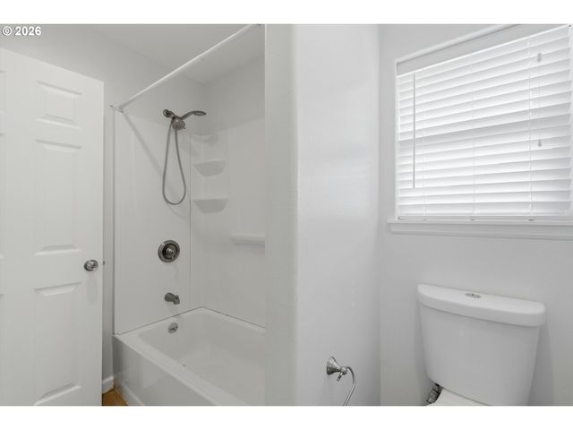 6898 Se BRIGADOON St, Milwaukie, OR 97267