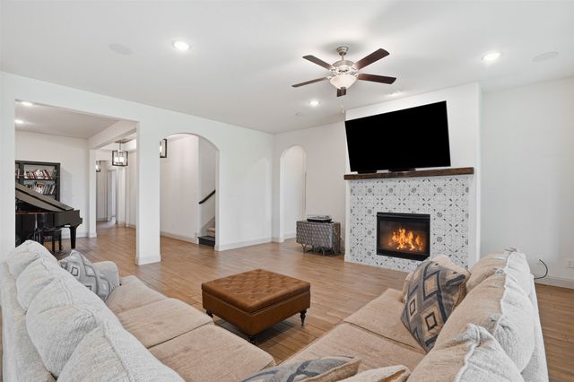12140 Indian Creek Drive, Fort Worth, TX 76179