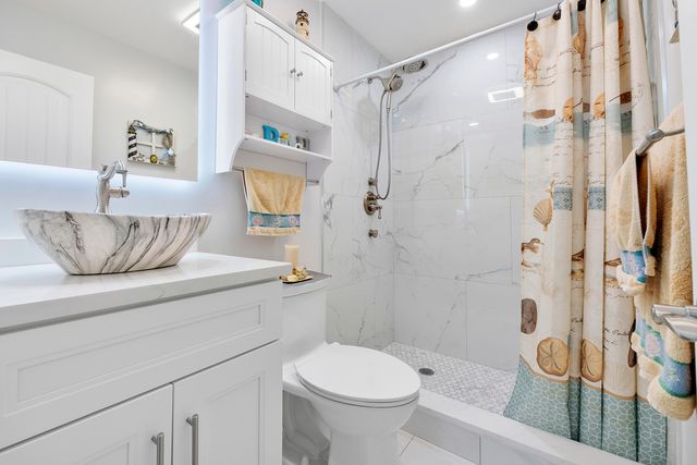 6517 Bay Club Drive 4, Fort Lauderdale, FL 33308