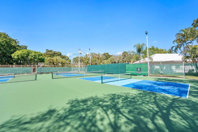 6517 Bay Club Drive 4, Fort Lauderdale, FL 33308