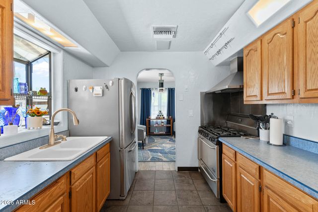 2639 N 28TH Place, Phoenix, AZ 85008