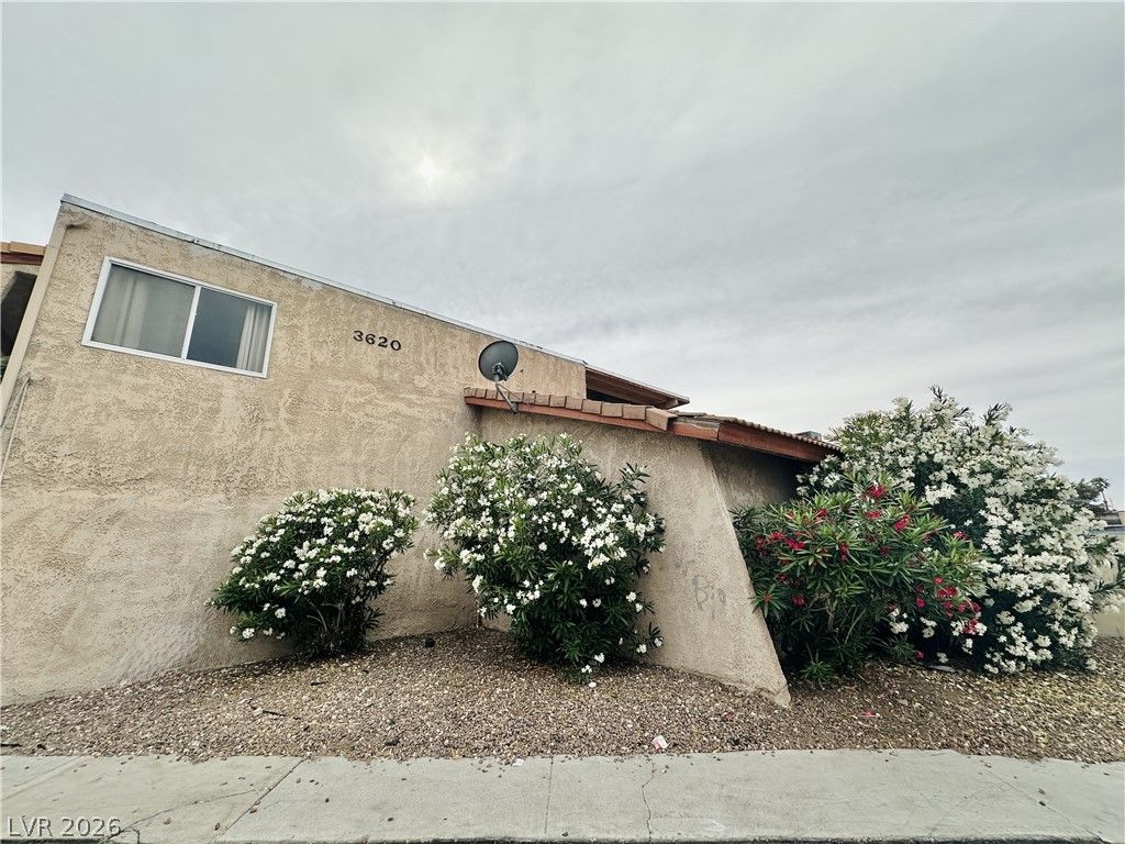 3620 ALA Drive 2, Las Vegas, NV 89103