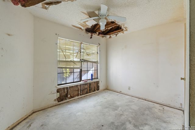 2827 Almond Field, San Antonio, TX 78245