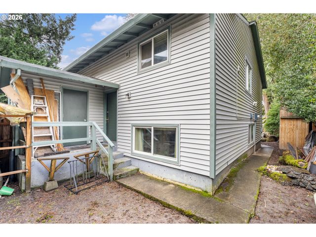 -1 Se 8TH Ave, Portland, OR 97202