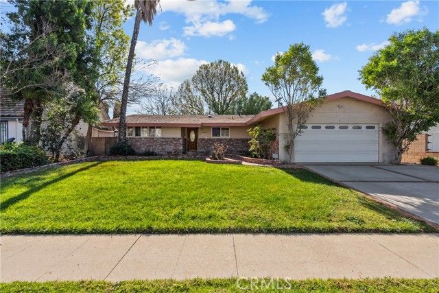 19838 Labrador, Chatsworth (los Angeles), CA 91311