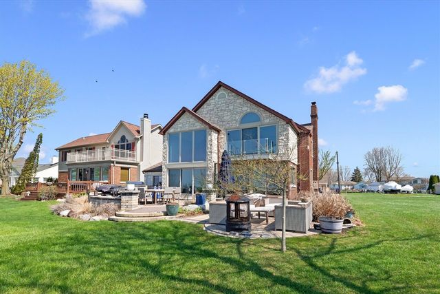 8115 Colony Drive, Update, MI 48001