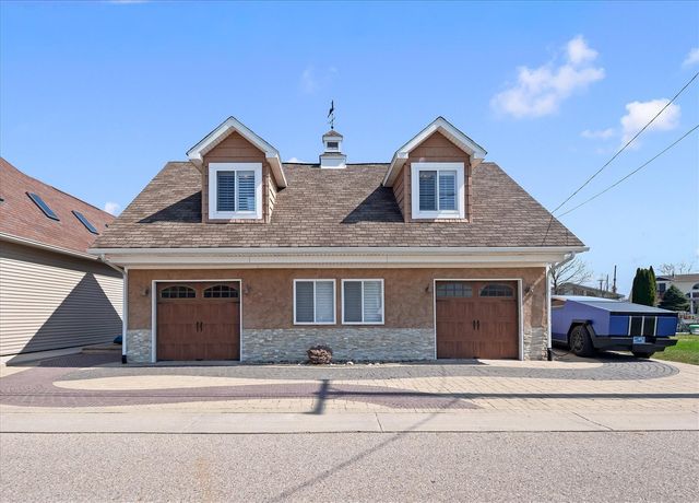 8115 Colony Drive, Update, MI 48001