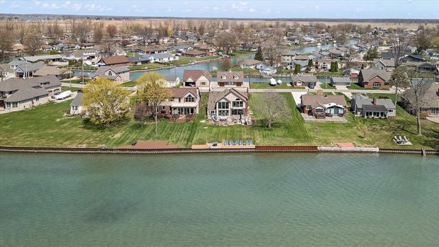 8115 Colony Drive, Update, MI 48001