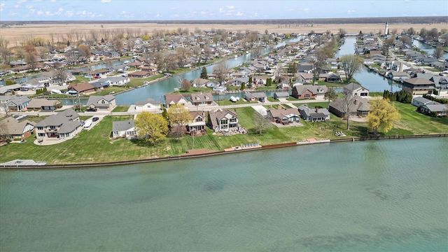 8115 Colony Drive, Update, MI 48001
