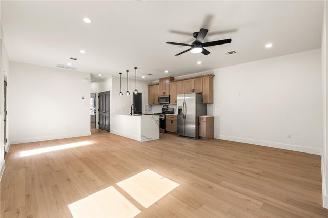 5321 Rue Street, Houston, TX 77033