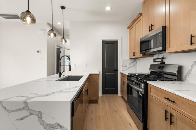 5321 Rue Street, Houston, TX 77033