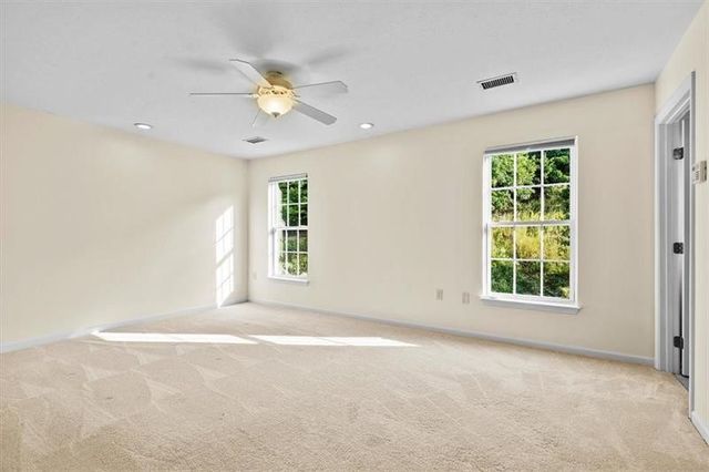 510 W Village Green Blvd, Adams Twp, PA 16046
