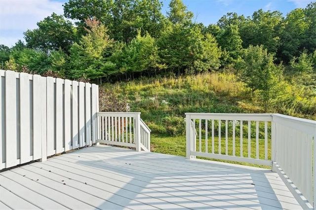 510 W Village Green Blvd, Adams Twp, PA 16046