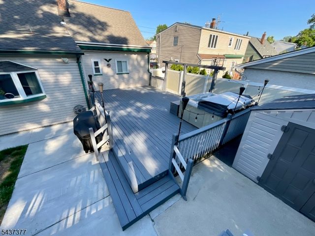 11 Chadwick Dr, Bloomfield Twp., NJ 07003