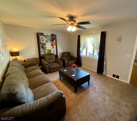 11 Chadwick Dr, Bloomfield Twp., NJ 07003