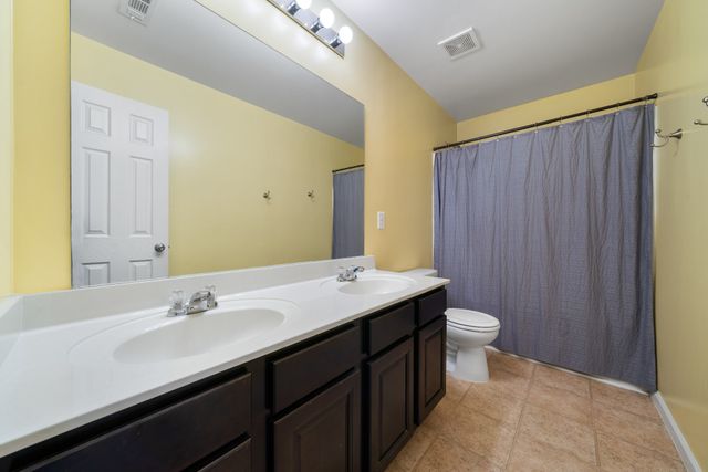 1003 Benwick Rd, Hendersonville, TN 37075