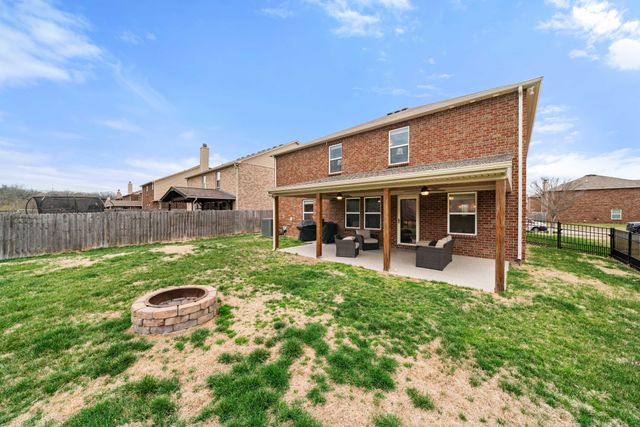 1003 Benwick Rd, Hendersonville, TN 37075