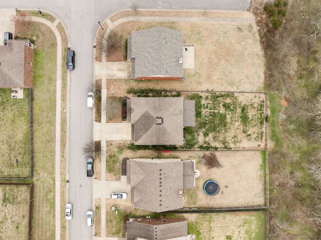 1003 Benwick Rd, Hendersonville, TN 37075