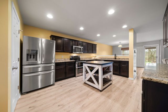 1003 Benwick Rd, Hendersonville, TN 37075